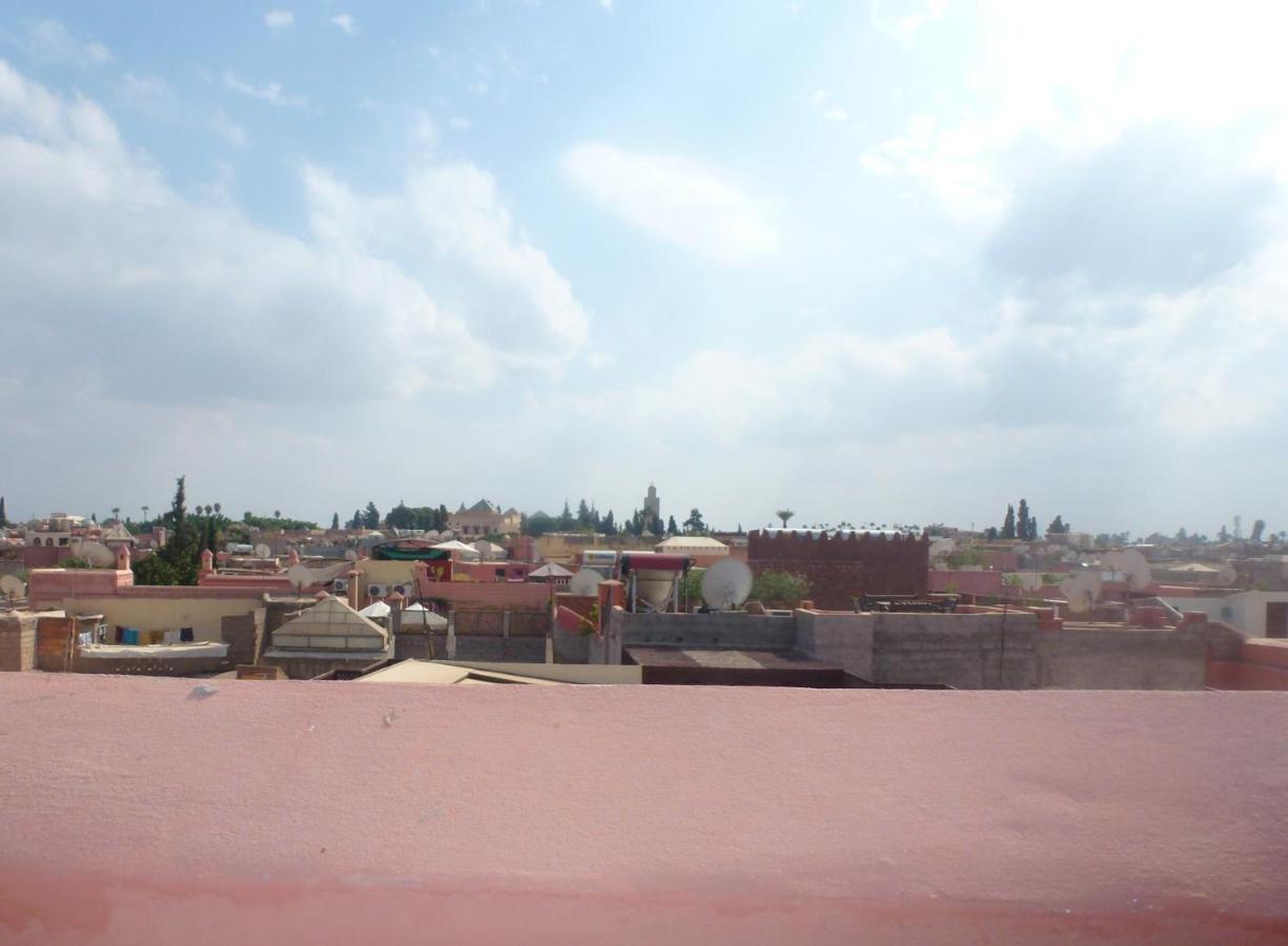 Ryad Laarouss Family Marrakesh Bagian luar foto